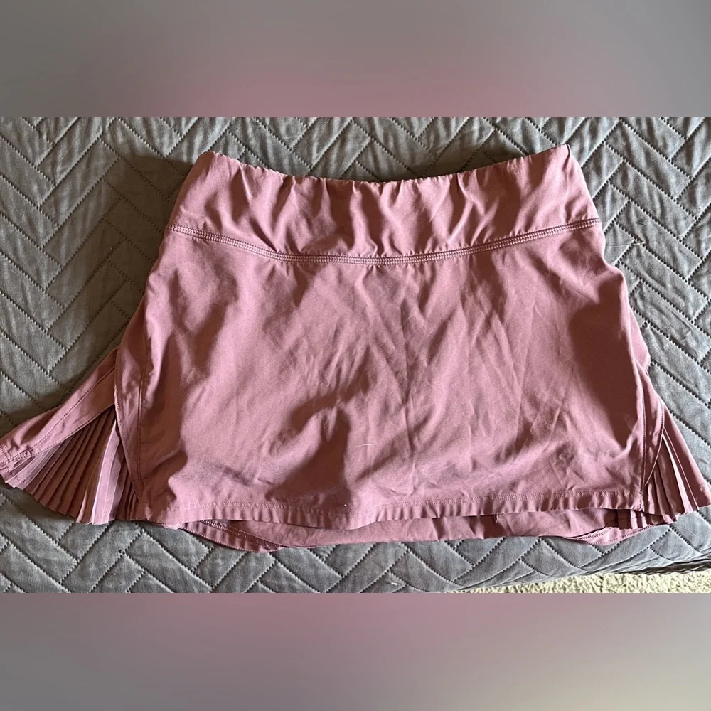 Lululemon Play off the Pleats Skirt - Picture 2 of 4